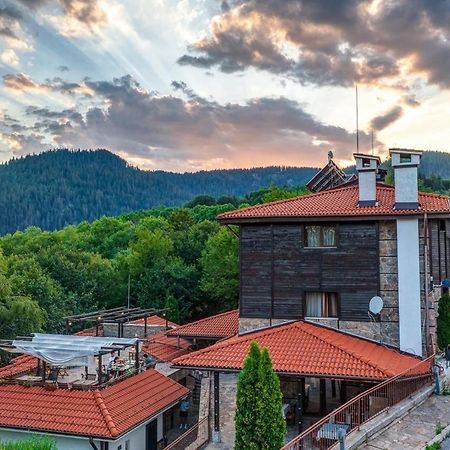 Hotel Smilen Szmoljan Kültér fotó