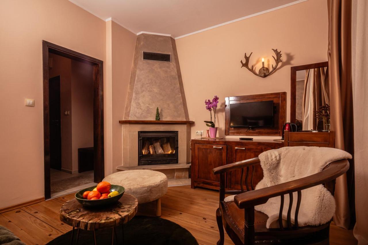 Hotel Smilen Szmoljan Kültér fotó