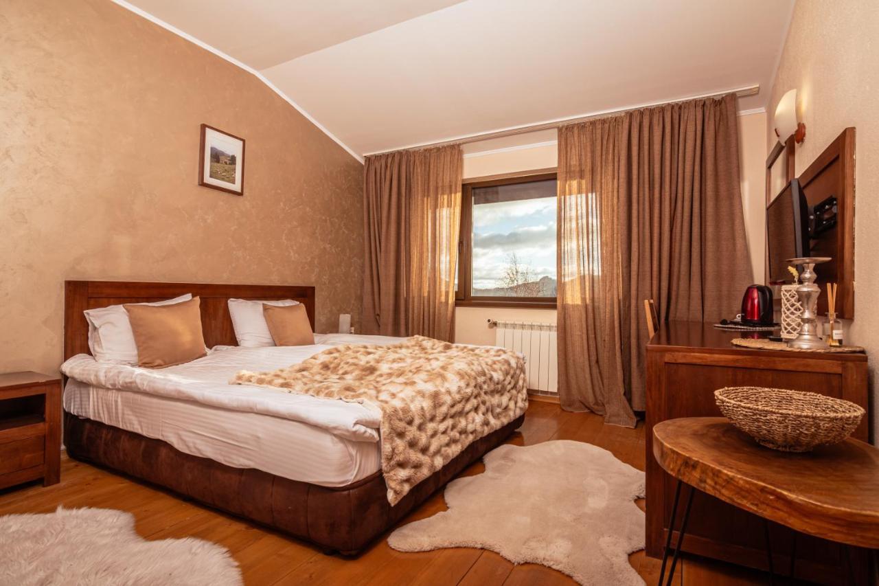 Hotel Smilen Szmoljan Kültér fotó